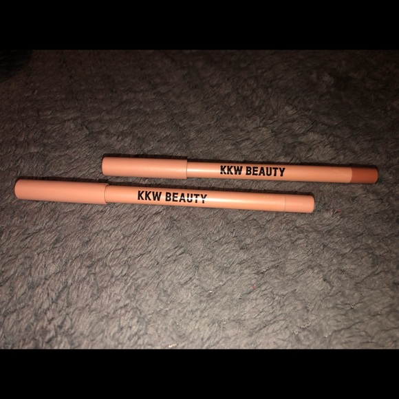 KKW BEAUTY Nude Lip Bundle NEVER USED - Picture 4 of 8